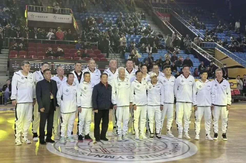 朱总下班后, 外号叫 朱总下班后, 外号叫
