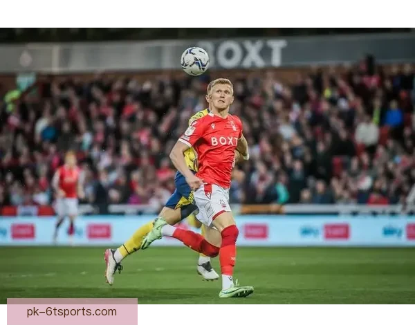 英超直播：全方位解析赛事精彩，独家幕后揭秘，实时战报分析