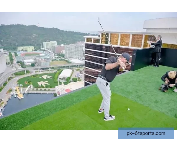 高尔夫巅峰对决：争夺绝世锦标